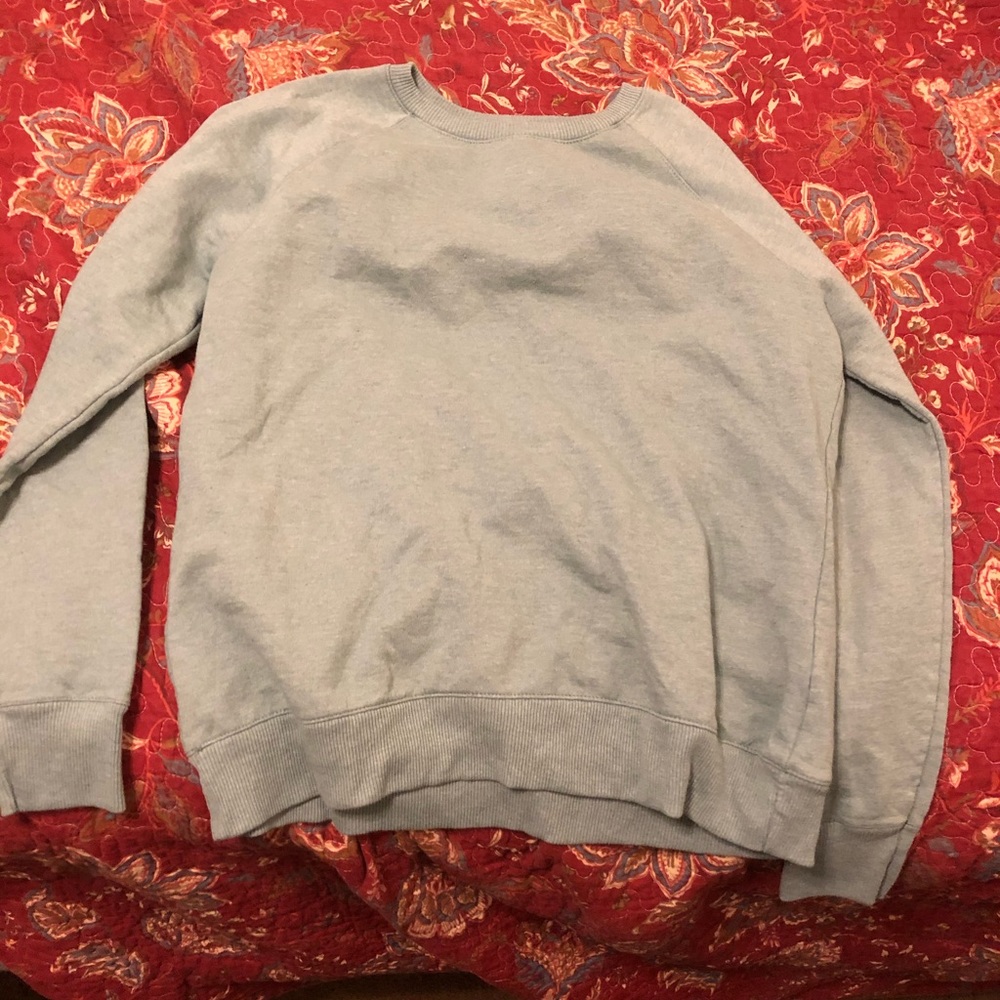 Women’s pullover sweater